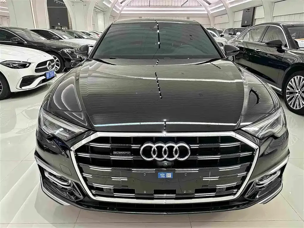 Audi A6L — фото 9