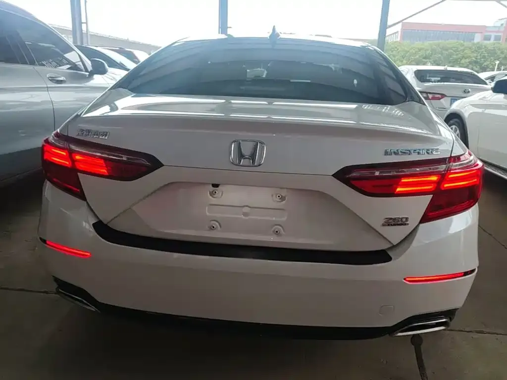 Honda Inspire — фото 2