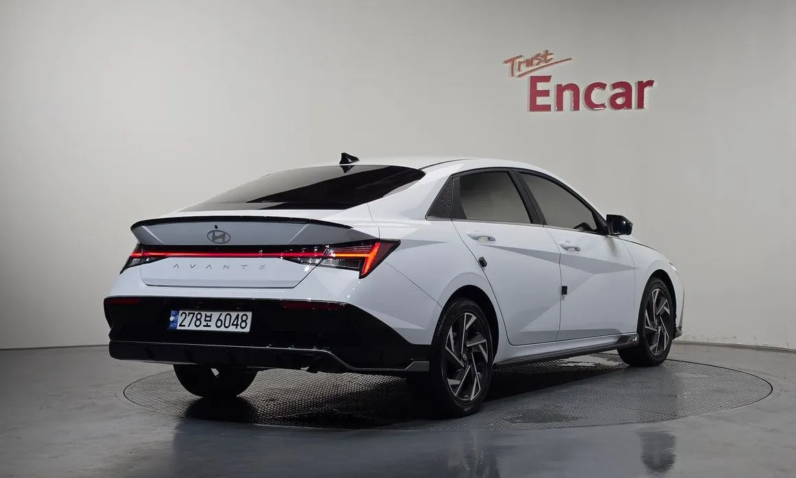 Hyundai AVANTE — фото 2