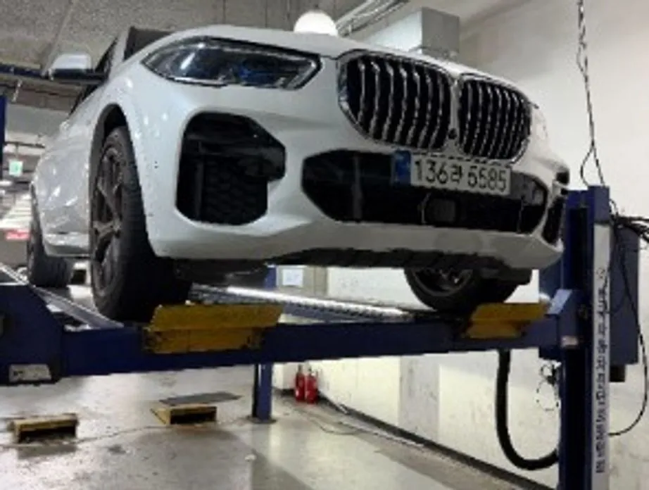 BMW X5 — фото 1