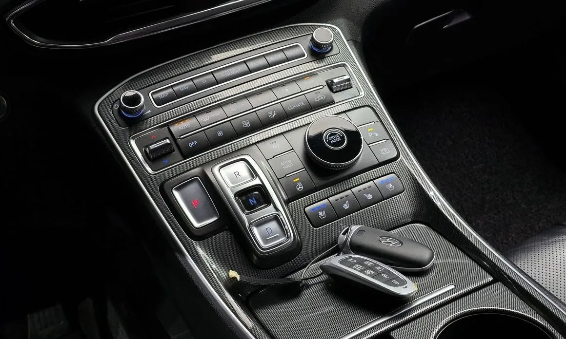 Hyundai Santafe — фото 4