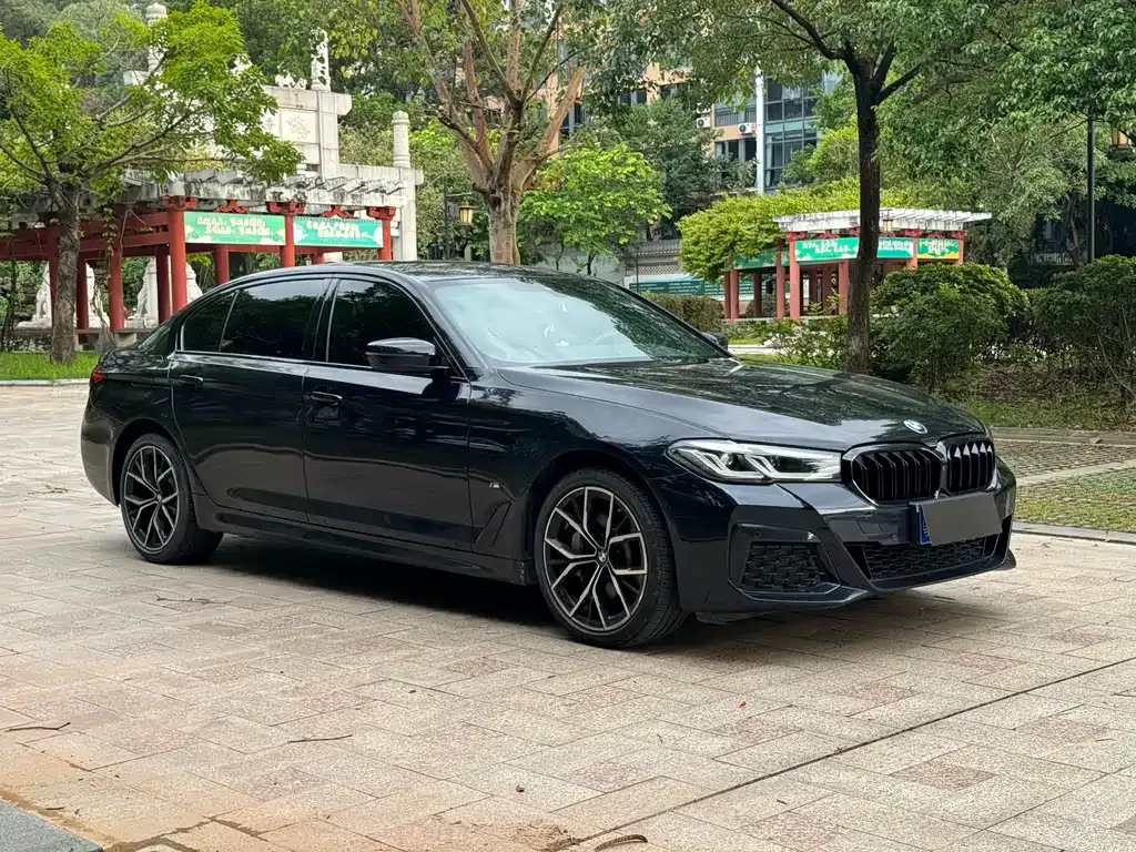 BMW 5 Series — фото 3