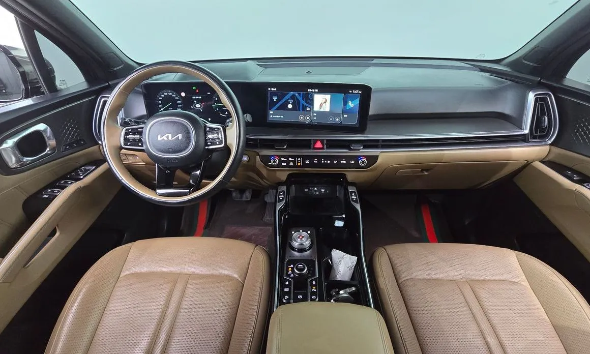 Kia Sorento — фото 7