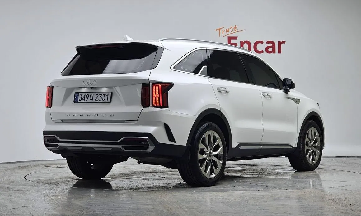 Kia Sorento — фото 7