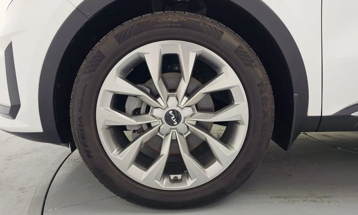 Kia Sorento — фото 5