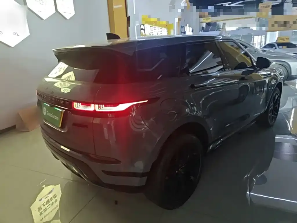 Land Rover Evoque — фото 10