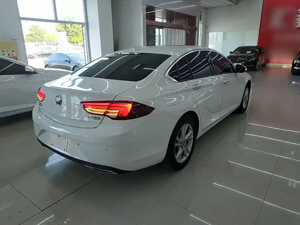 Buick Regal — фото 8
