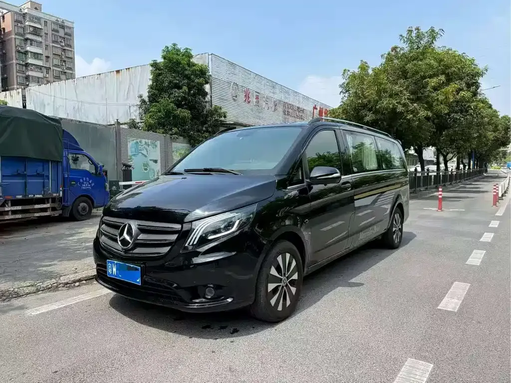 Mercedes-Benz Vito — фото 1