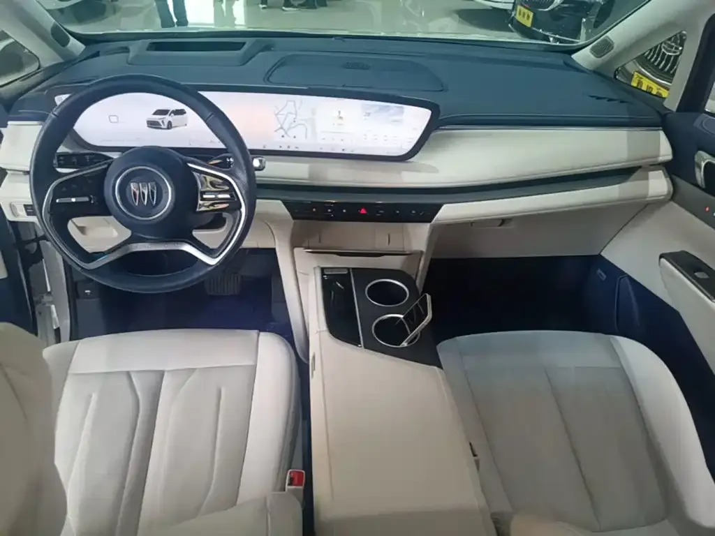 Buick GL8 Hybrid — фото 9