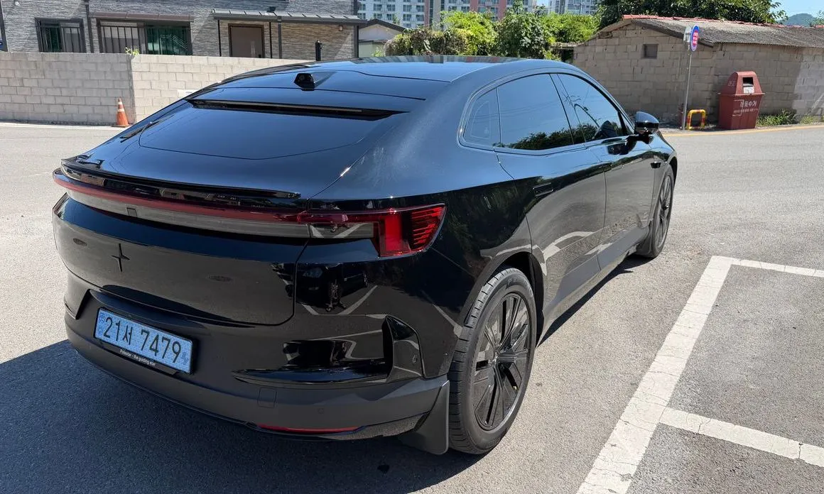 Polestar Polestar 4 — фото 10