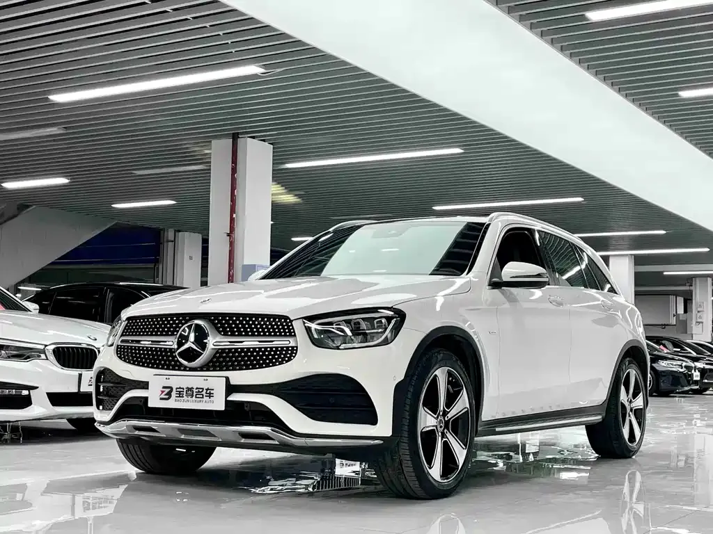 Mercedes-Benz GLC — фото 1