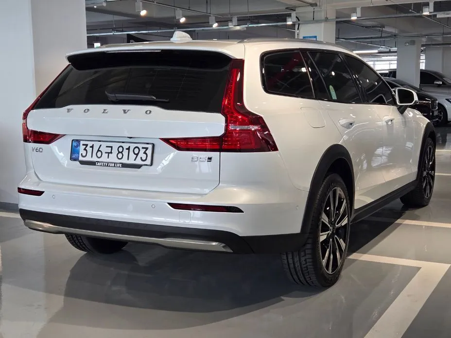 Volvo V60 — фото 6