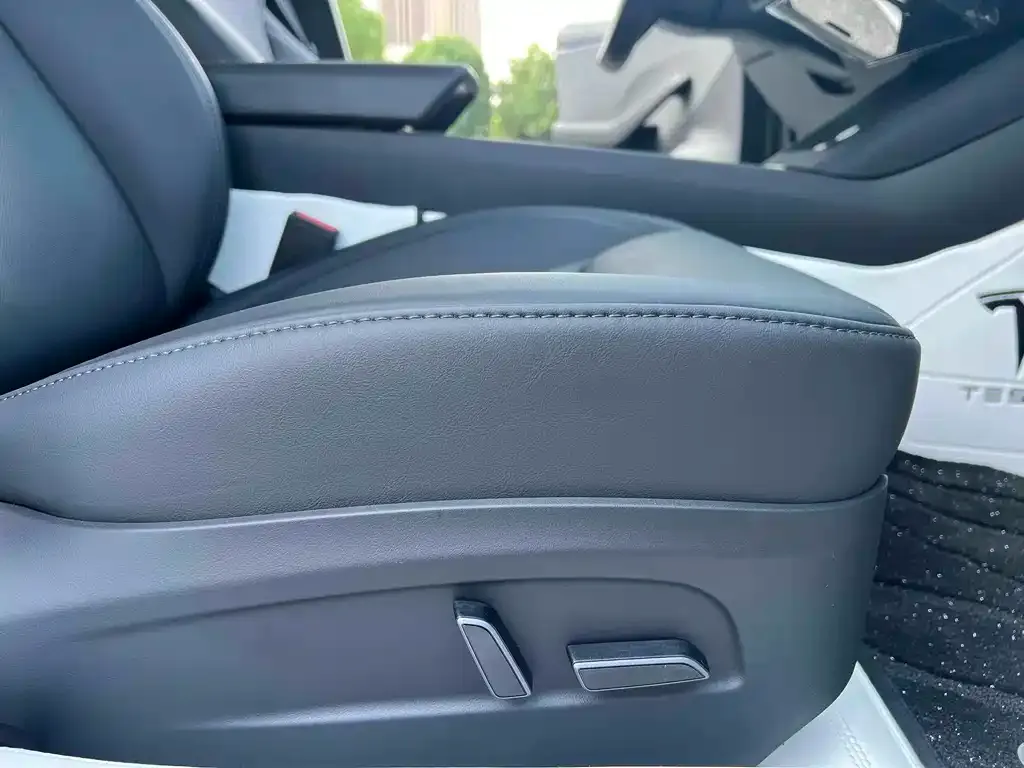 Tesla Model 3 — фото 2