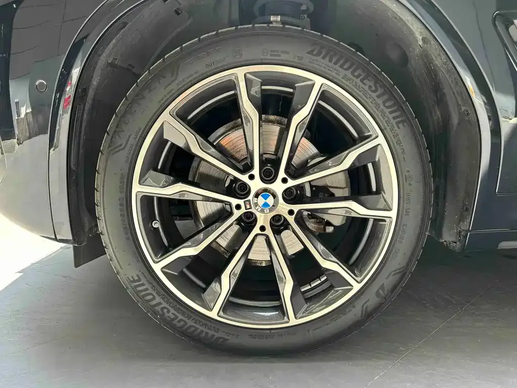 BMW X3 — фото 10