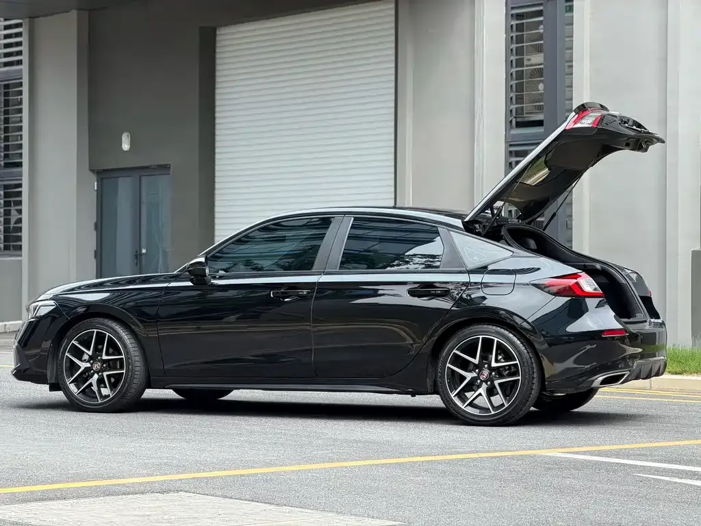Honda Civic — фото 4
