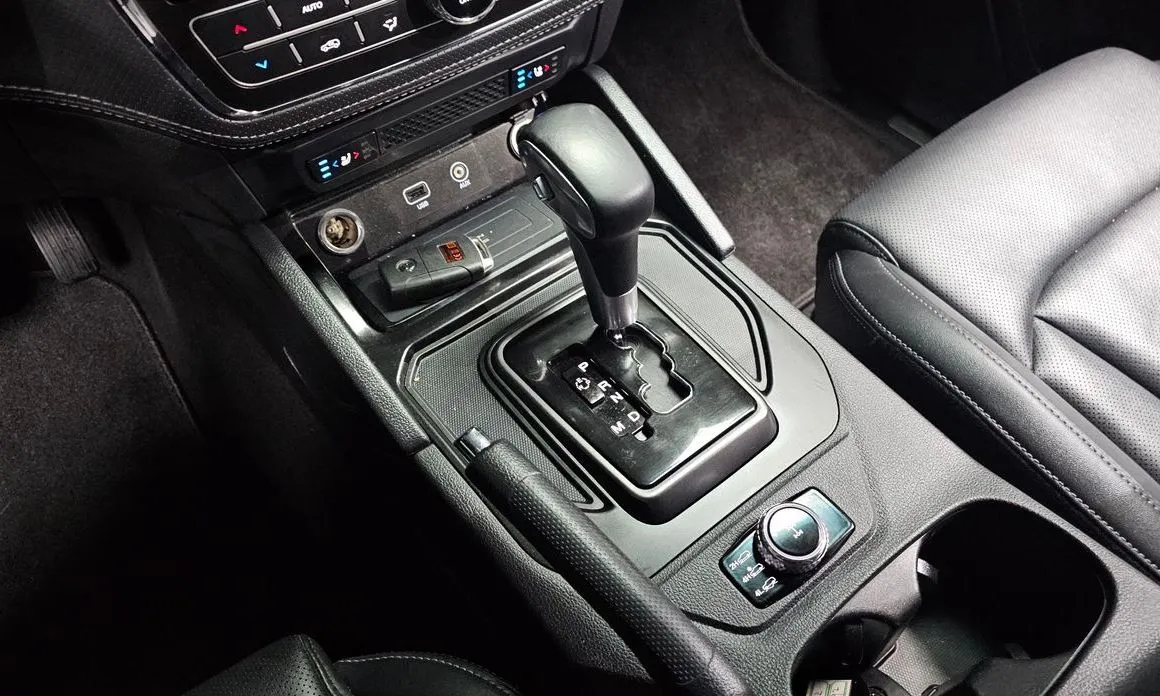 KG Mobility (Ssangyong) Rexton — фото 10