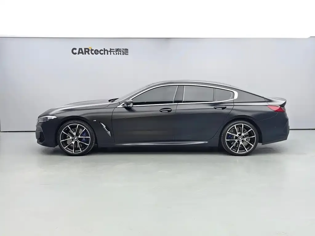 BMW 8 Series — фото 3
