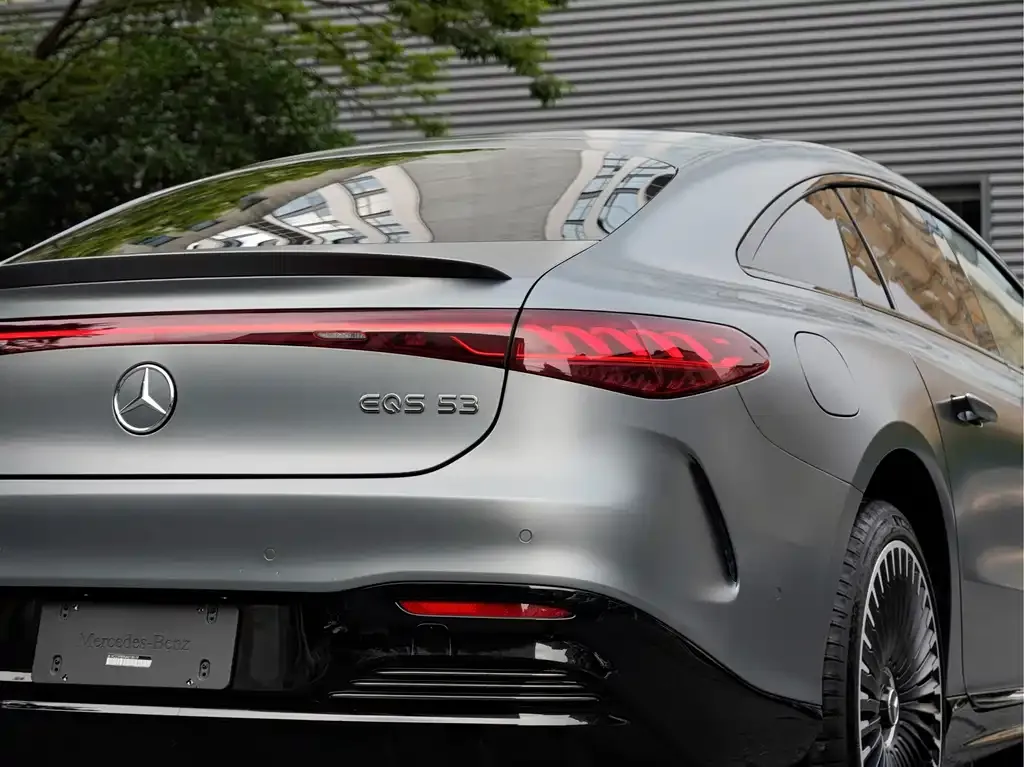 Mercedes-Benz EQS AMG — фото 6