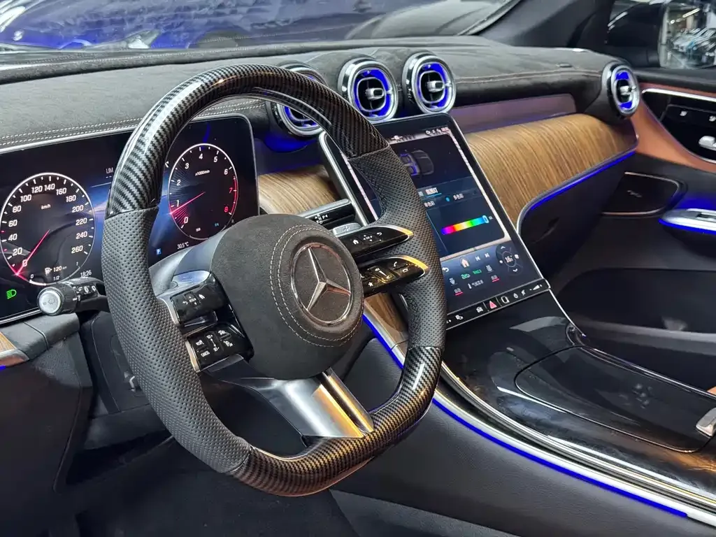 Mercedes-Benz GLC — фото 9