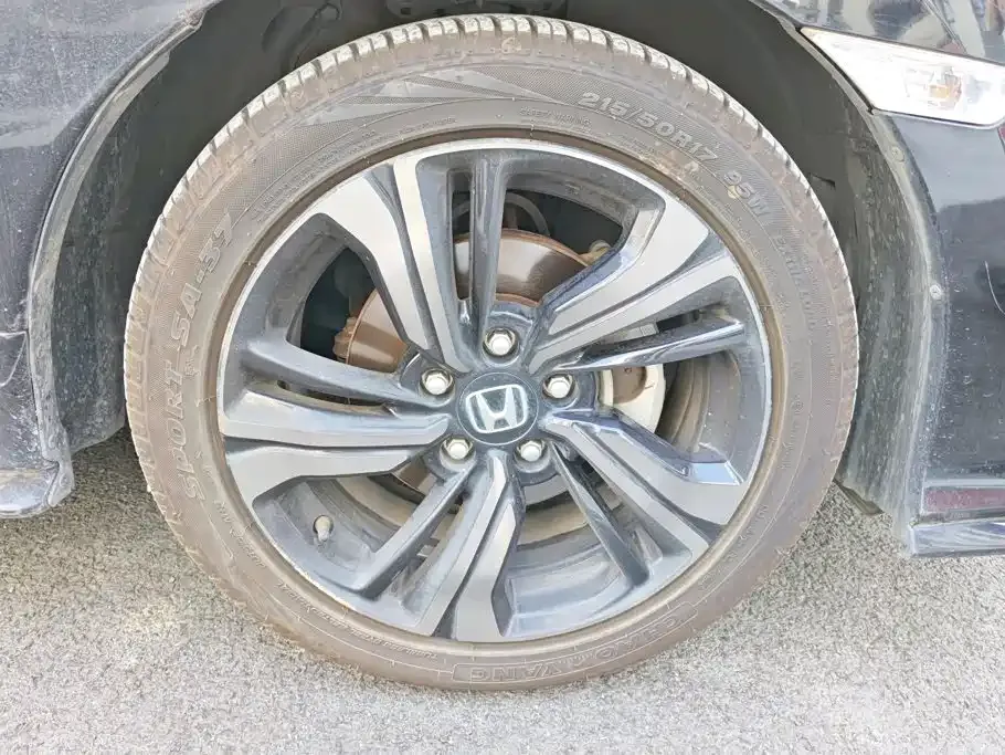 Honda Civic — фото 10