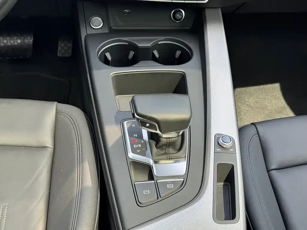 Audi A5 (Import) — фото 9
