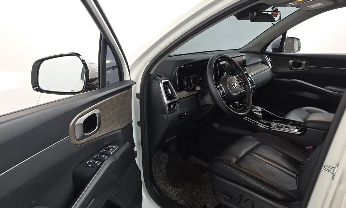 Kia Sorento — фото 5