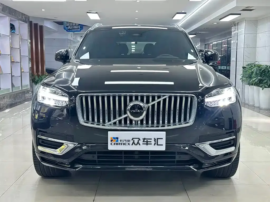 Volvo XC90 — фото 2