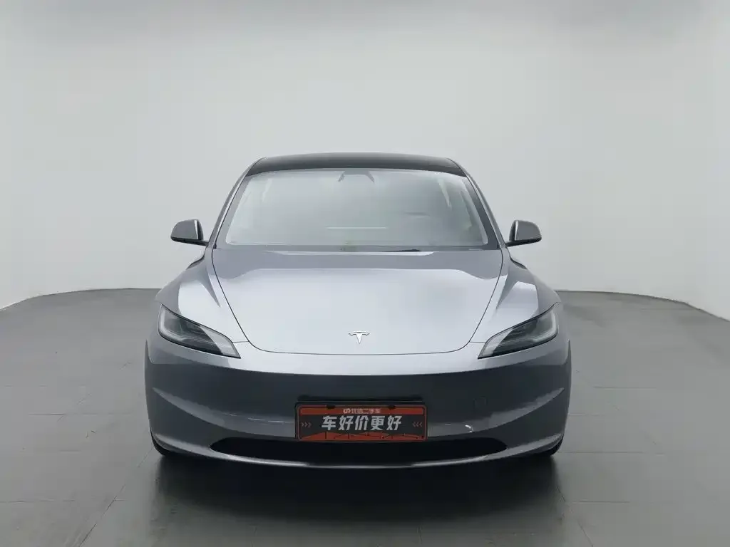 Tesla Model 3 — фото 3