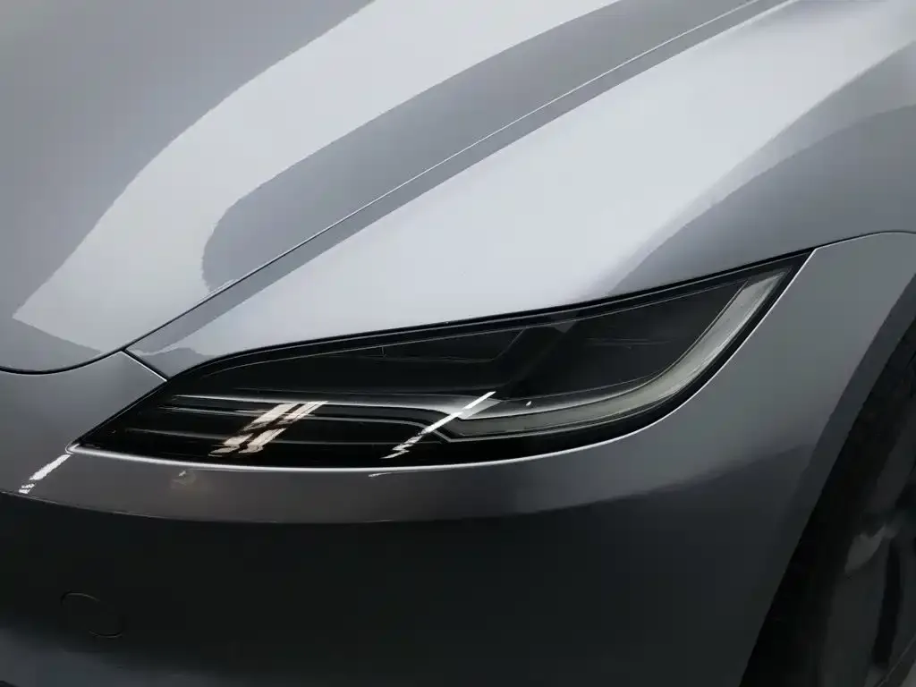 Tesla Model 3 — фото 2