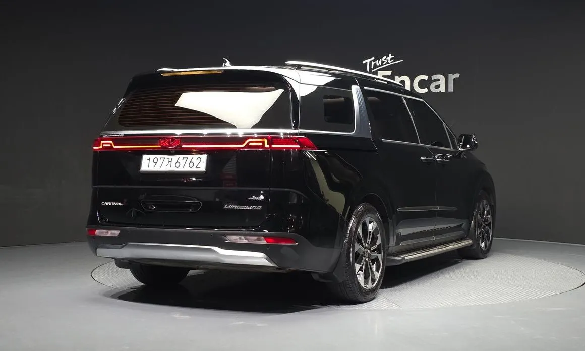 Kia Carnival — фото 5
