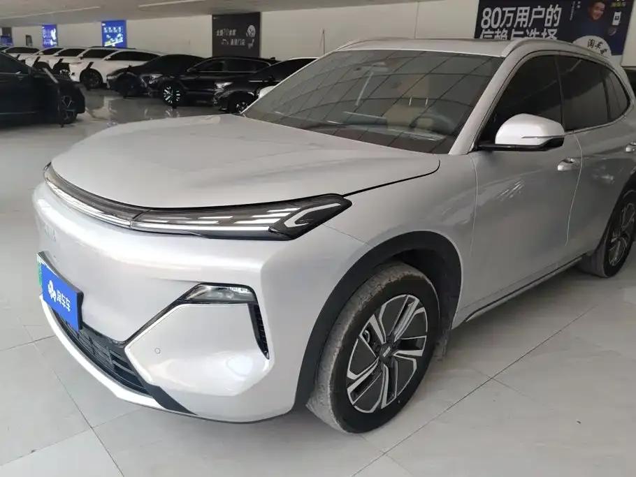 Geely Galaxy Xingjian 7 — фото 1
