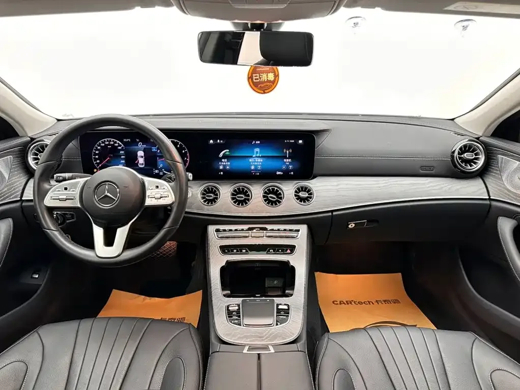 Mercedes-Benz CLS — фото 8
