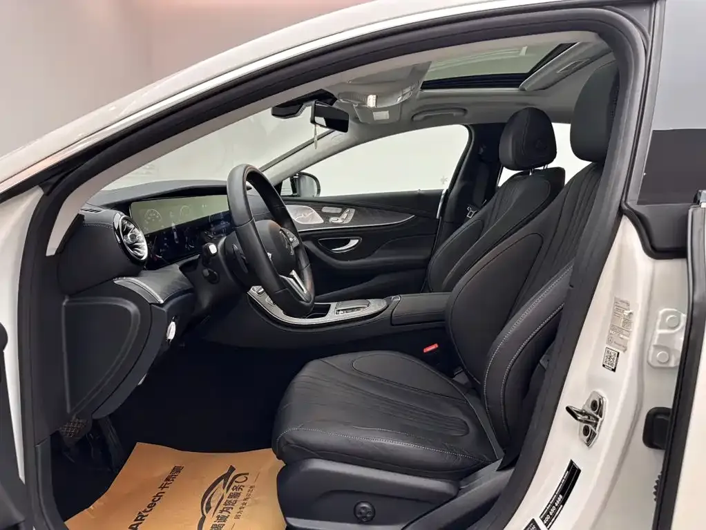 Mercedes-Benz CLS — фото 6
