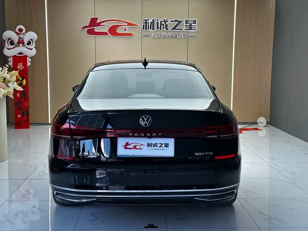 Volkswagen Passat — фото 2