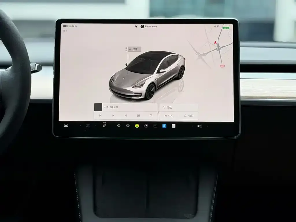 Tesla Model 3 — фото 5