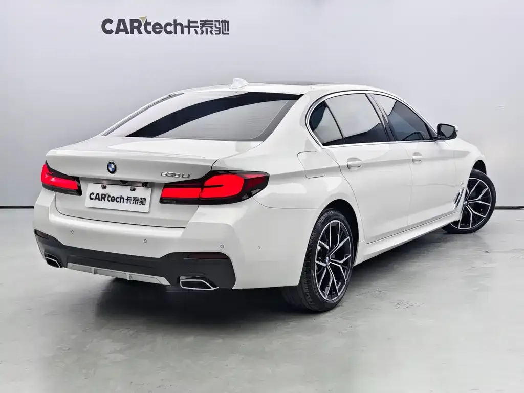BMW 5 Series — фото 5