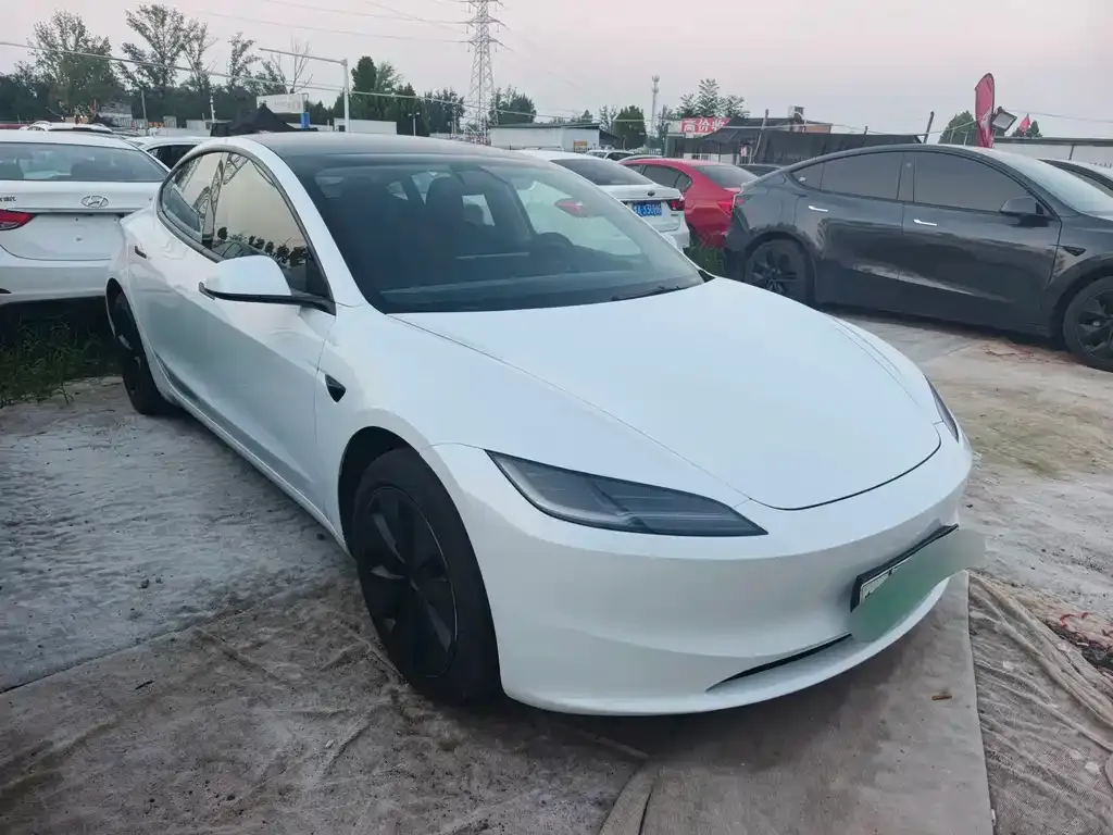 Tesla Model 3 — фото 5