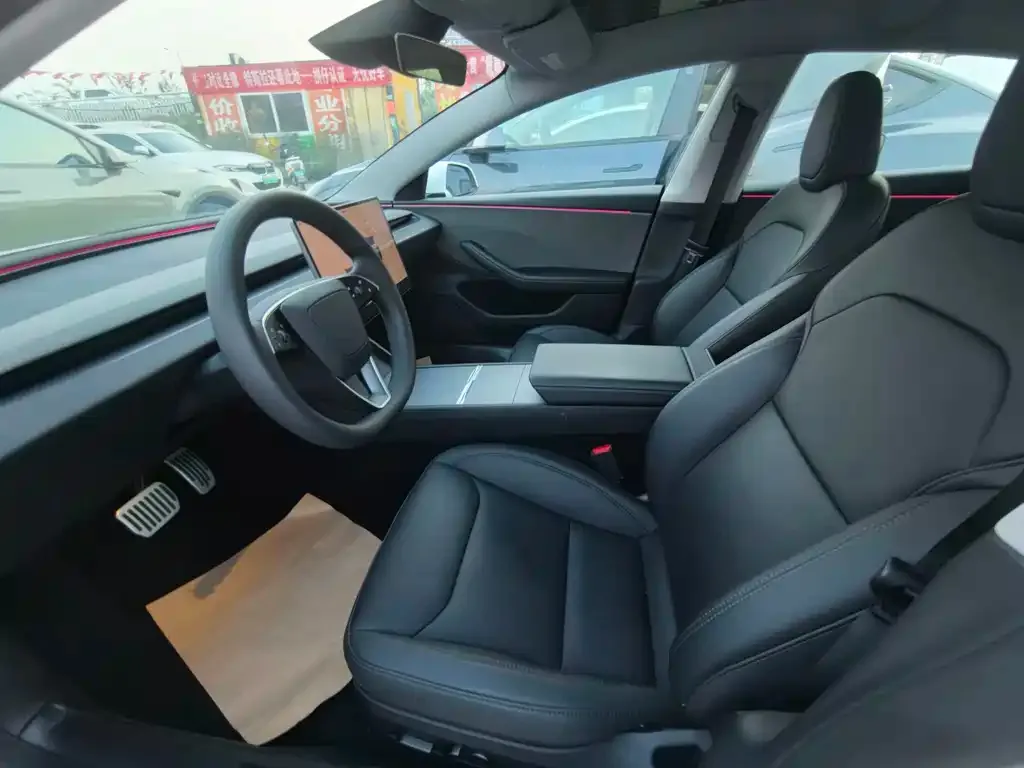Tesla Model 3 — фото 2