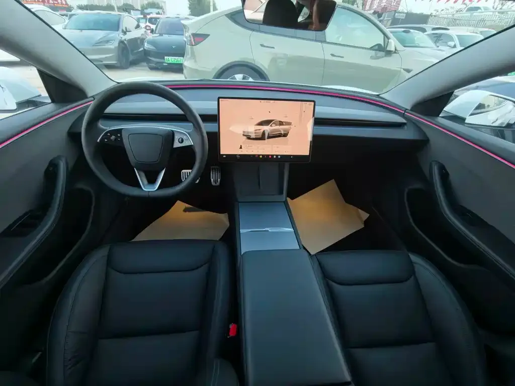 Tesla Model 3 — фото 6