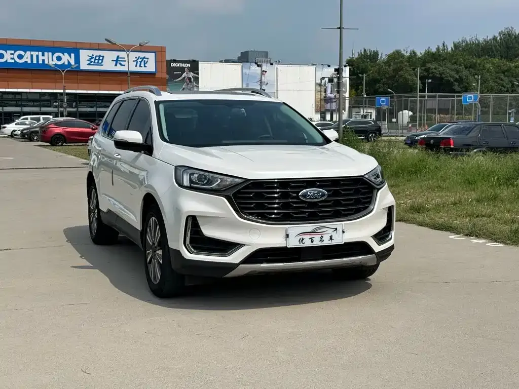Ford Edge — фото 7