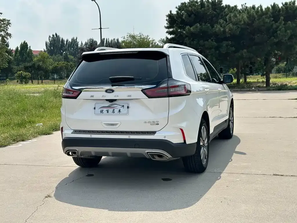 Ford Edge — фото 5