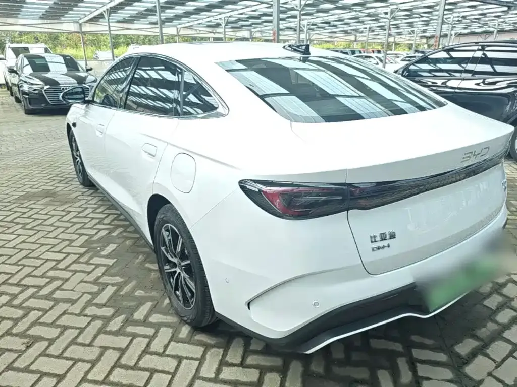 BYD Seal 06 — фото 8