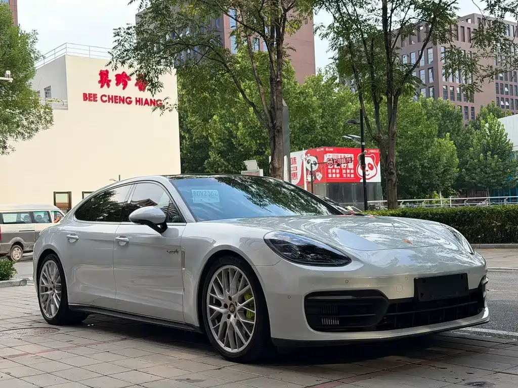 Porsche Panamera Hybrid — фото 10