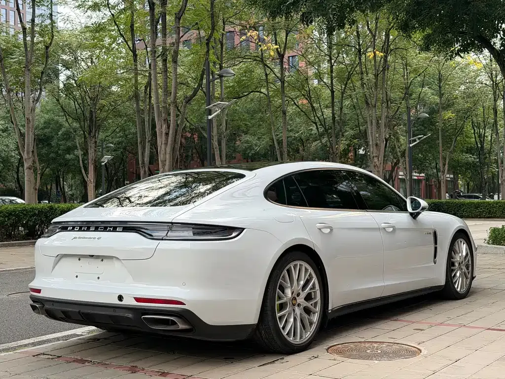 Porsche Panamera Hybrid — фото 8