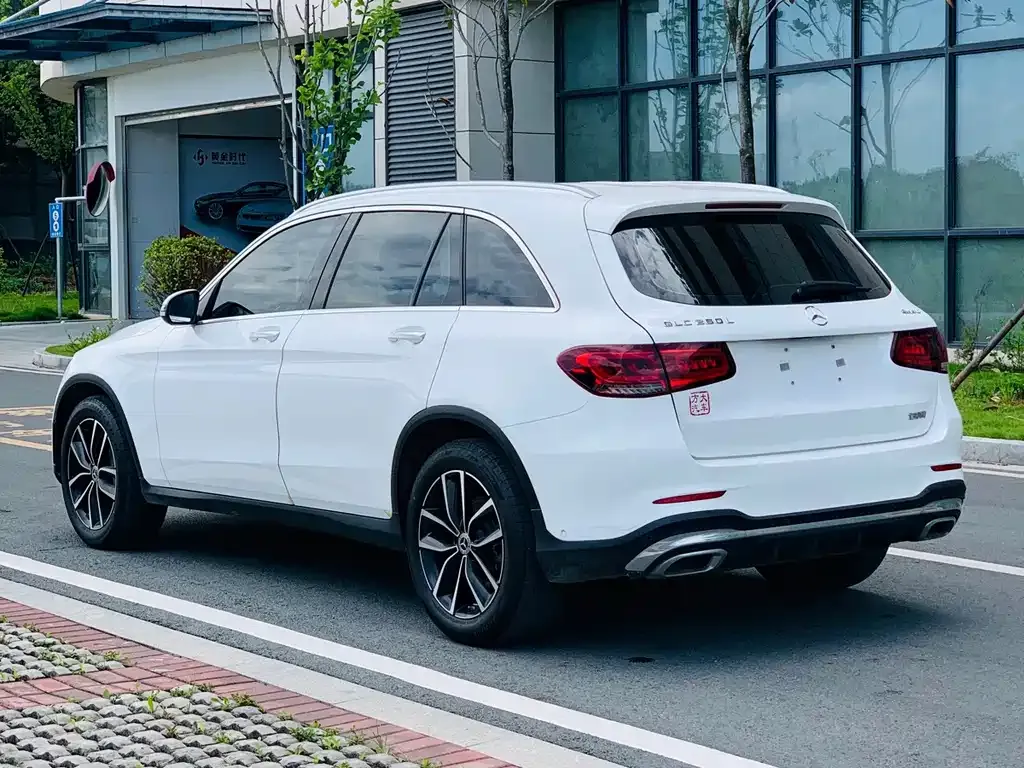 Mercedes-Benz GLC — фото 10