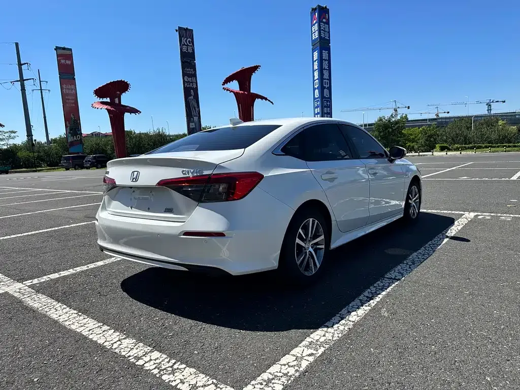 Honda Civic — фото 10