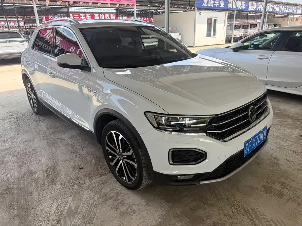 Volkswagen T-Roc — фото 6
