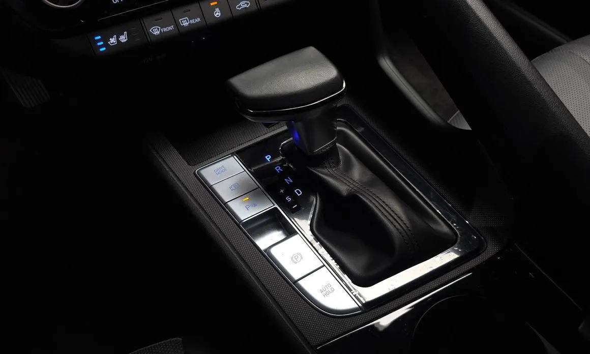 Hyundai AVANTE — фото 2