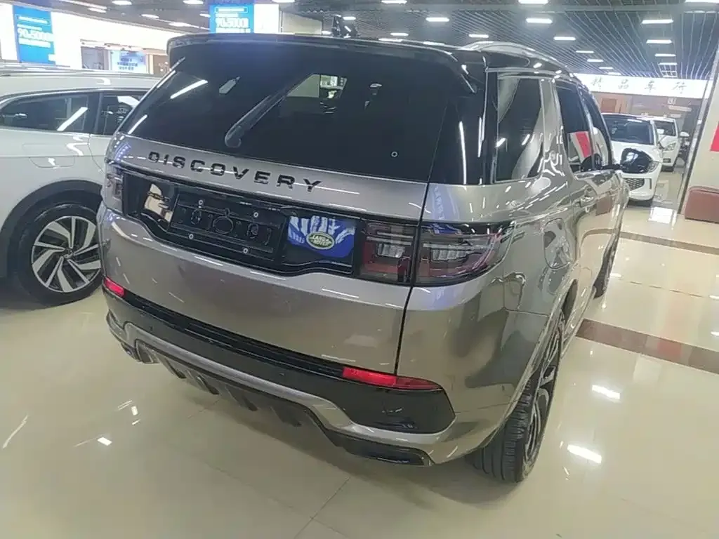 Land Rover Discovery Sport — фото 10