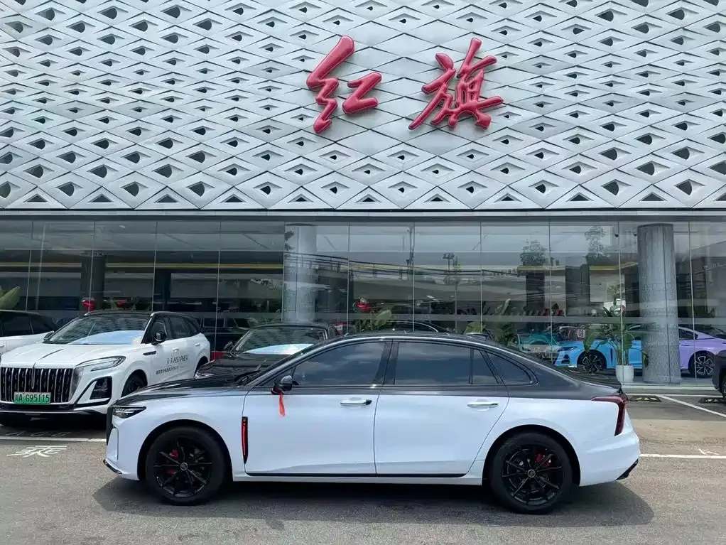 Hongqi H5 — фото 9